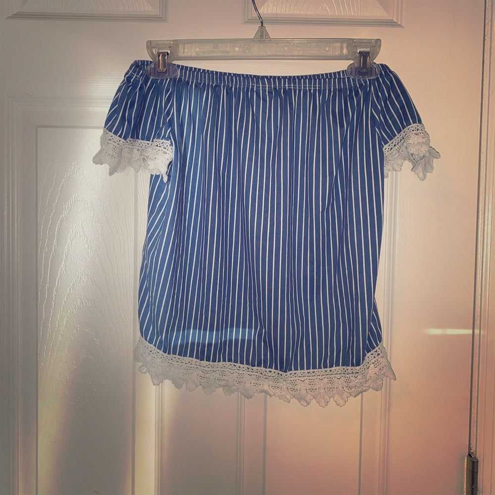 Pin stripe off the shoulder